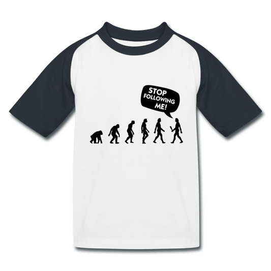 SPOD Kids’ Baseball T-Shirt | B&C white/navy / 98/104 (3-4 Years) Stop Following Me - T-shirt til børn og teens