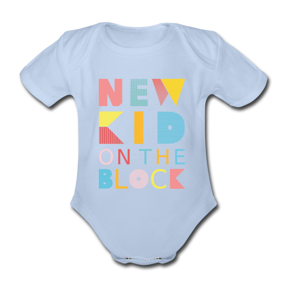SPOD Kortærmet babybody, økologisk bomuld sky / 56 (0-1 md.) New Kid on the Block - Økologisk Kortærmet Baby Body